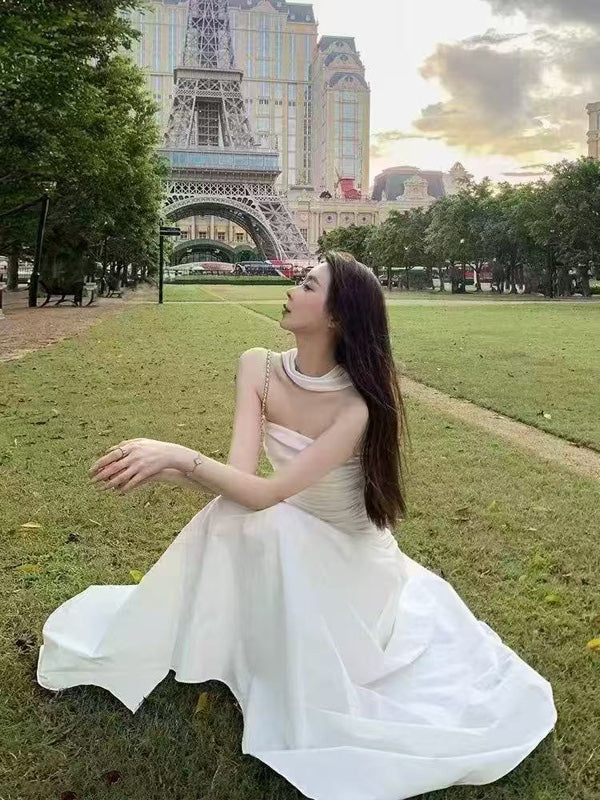 Elara Gown (WC00094A)