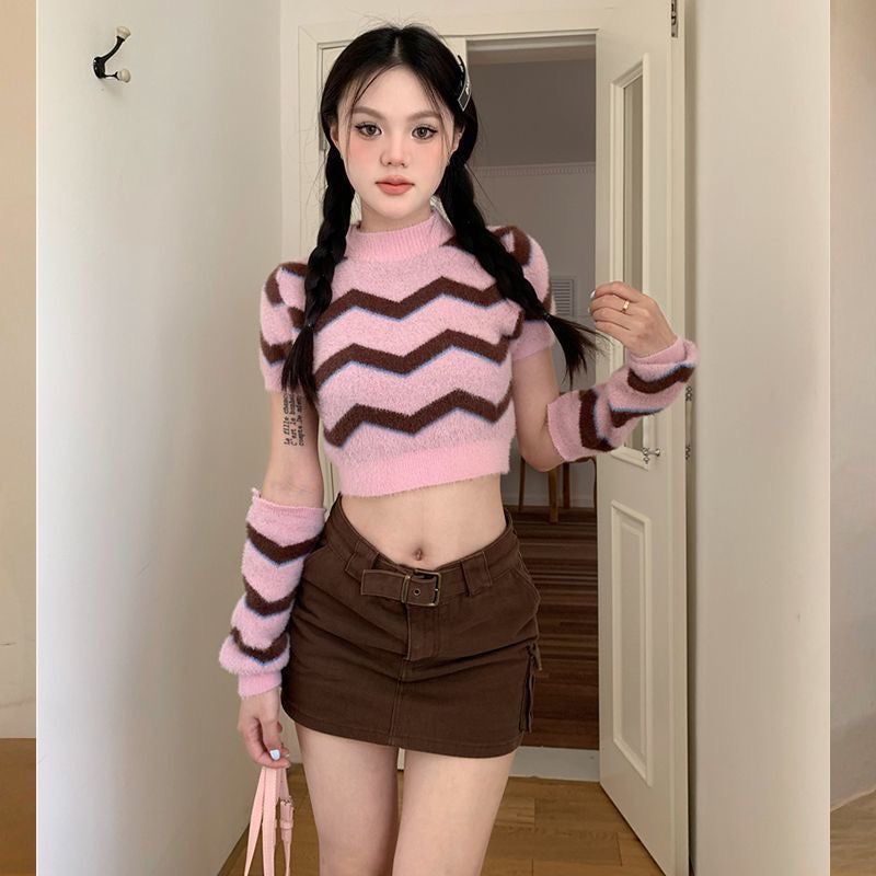 A00109 Valentina Fluffy Top with Hand Sleeve