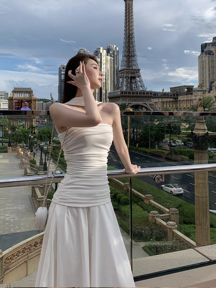 Elara Gown (WC00094A)