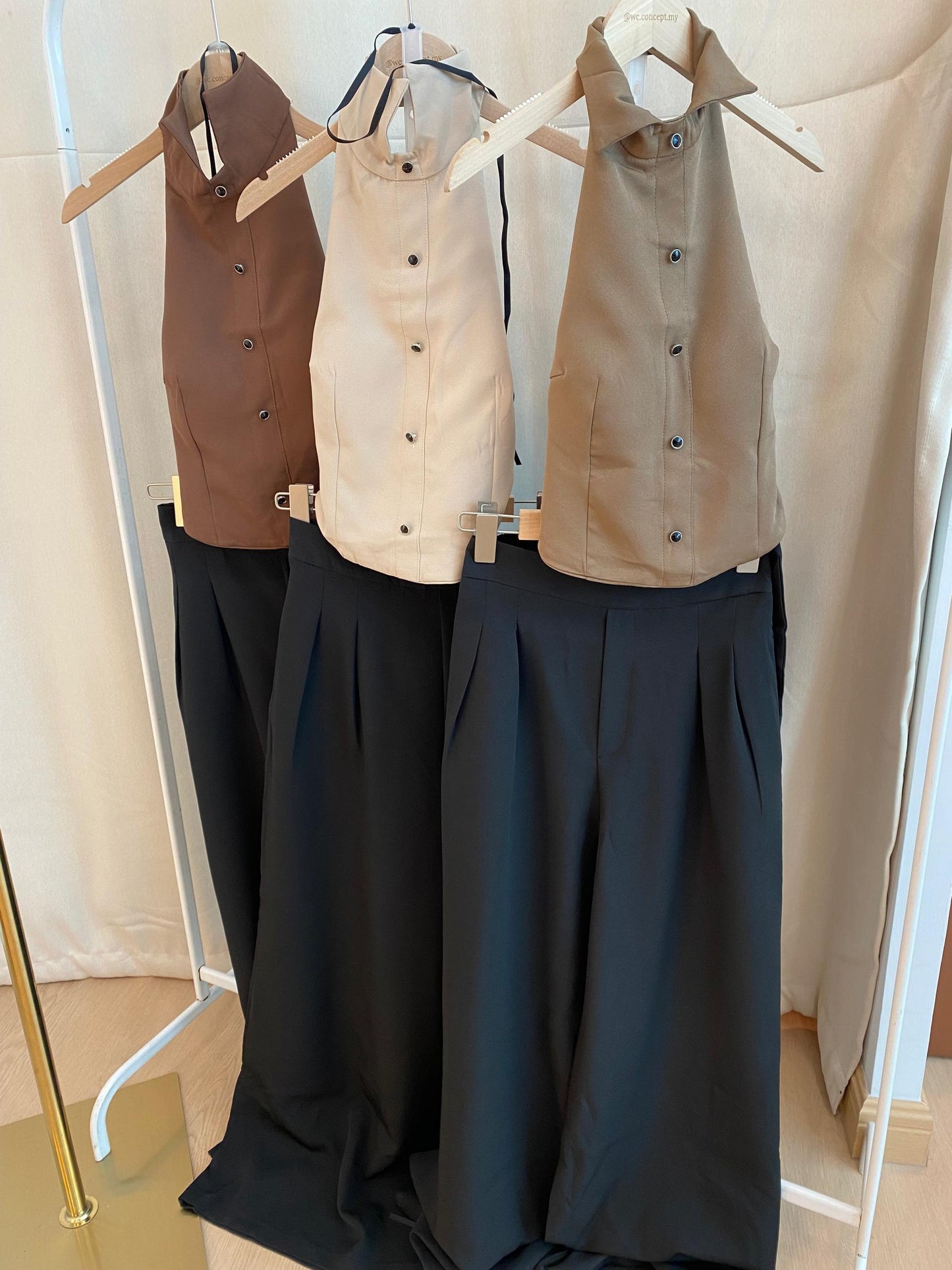 Noelle Button Halter Set (WC00193A)