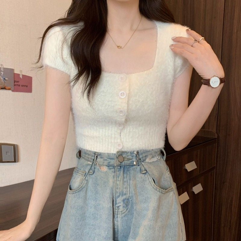 A00192 Emilia Fluffy Short Top